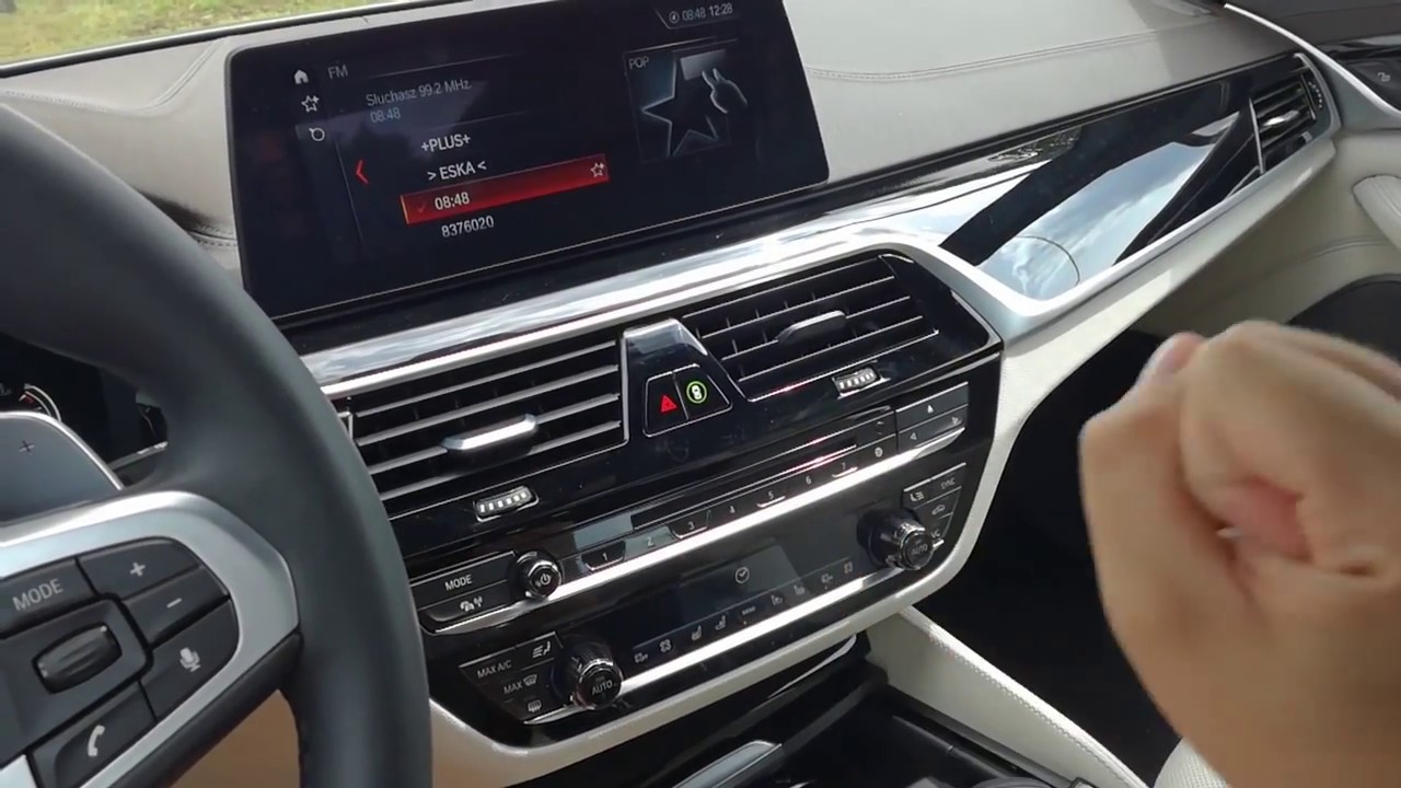 BMW G30: obsługa gestami