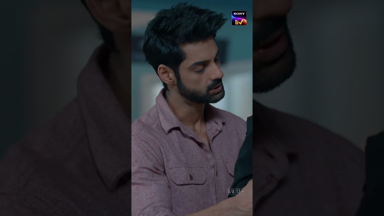 Kitne झगड़े karoge? कभी gale भी mil लिया karo 😌 #Shorts #RaisinghanivsRaisinghani #Anushka