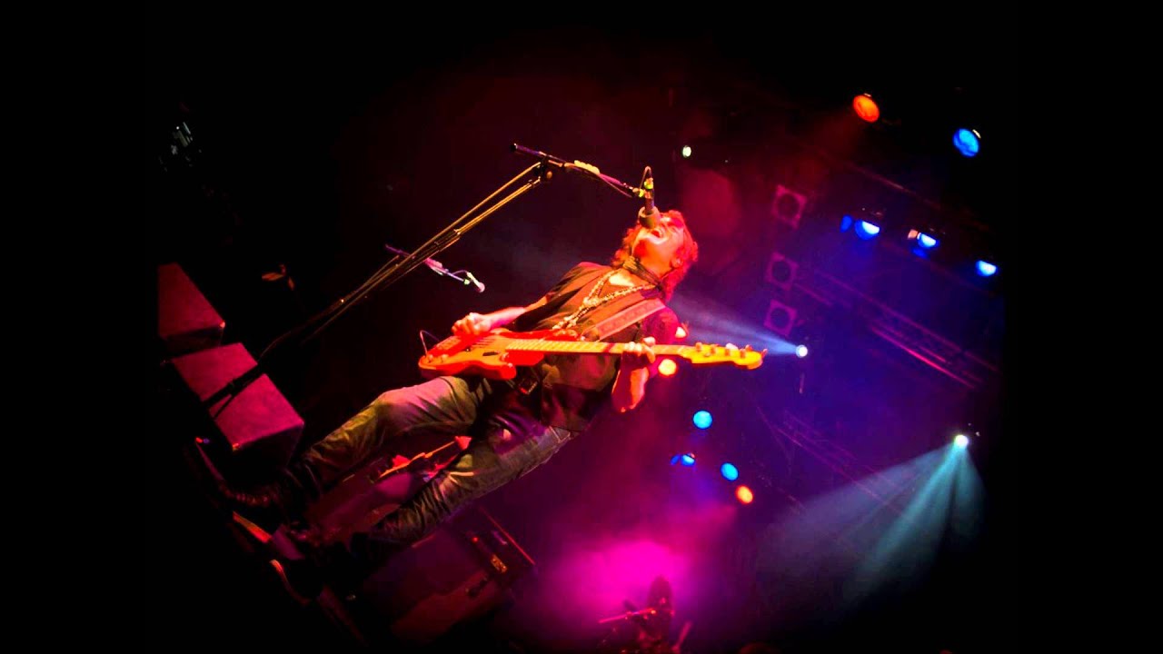 Glenn Hughes - Coast to Coast (Incredible Version!) - Unplugged live in Japan