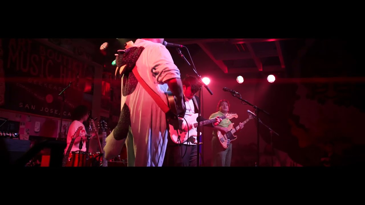 Heavy Lemon Halloween 2025 - LATER ALLIGATER as JIMMY EAT WORLD