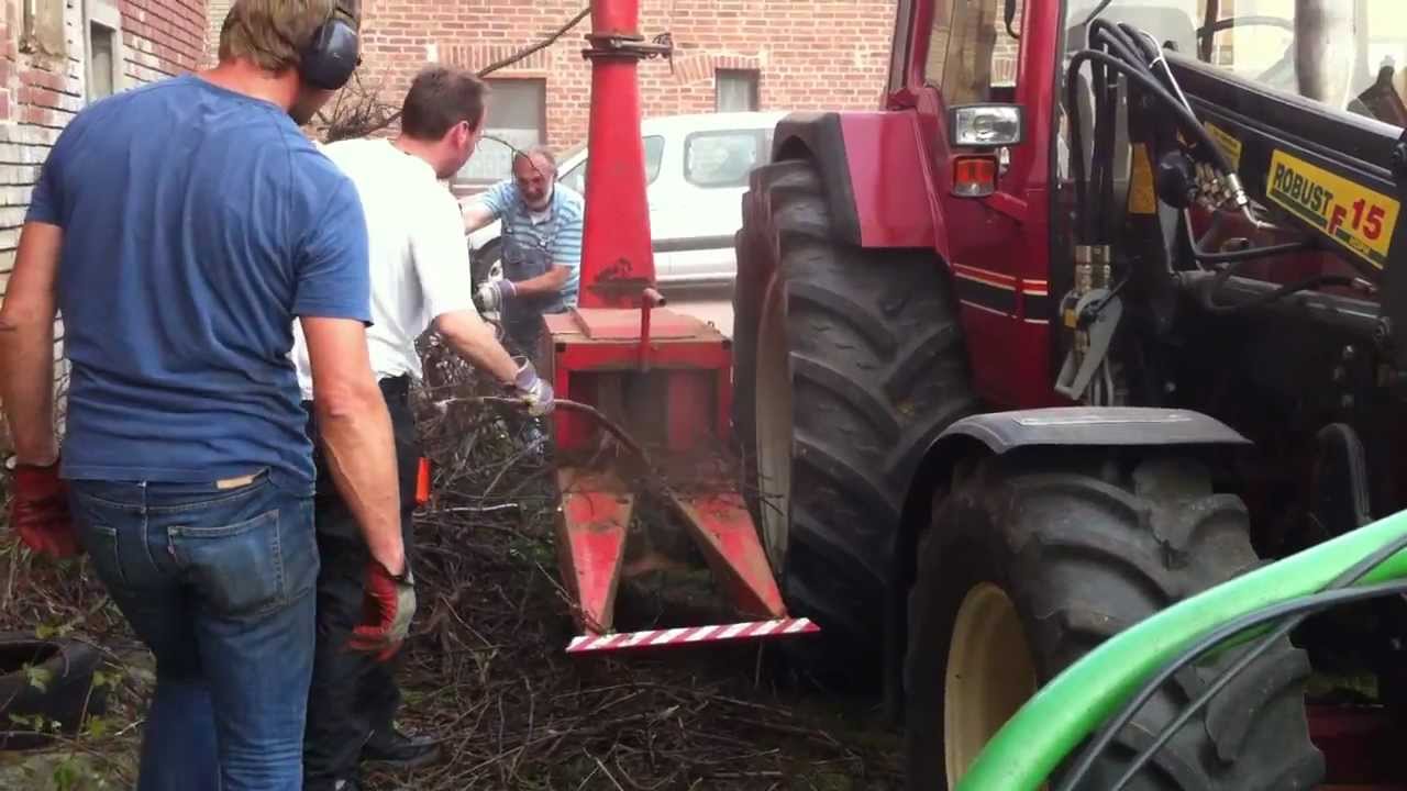 IHC 844 XL Traktor mit Deutz Fahr MH 650S Maishäcksler einreihig / Strauchschnitt häckseln Case 03