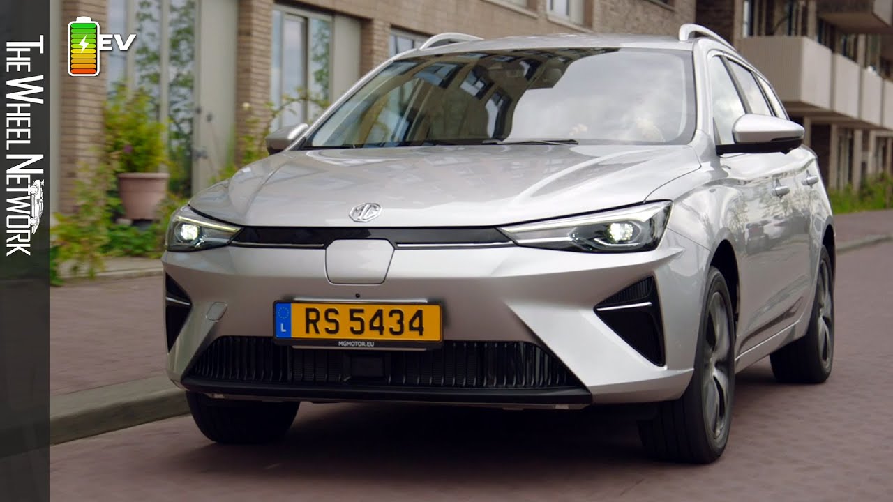 2022 MG 5 Electric | Driving, Interior, Exterior