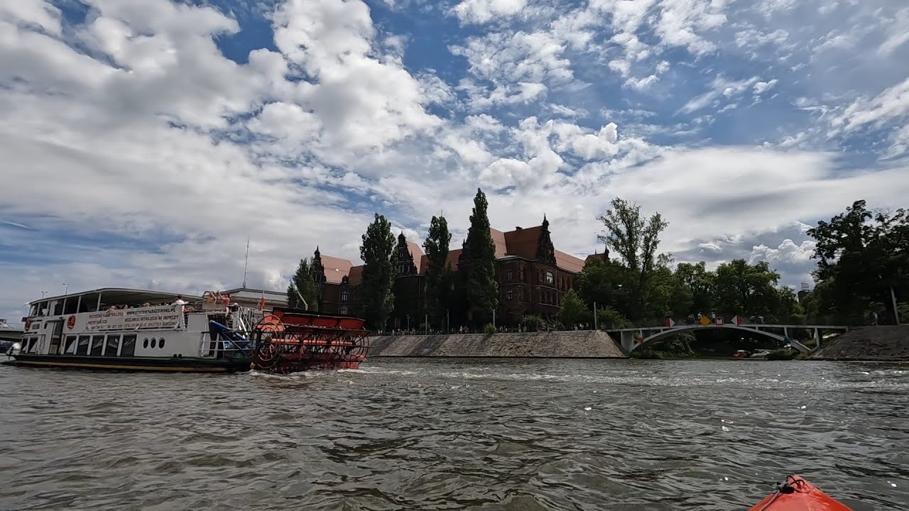 Relaks kajakiem we Wrocławiu.