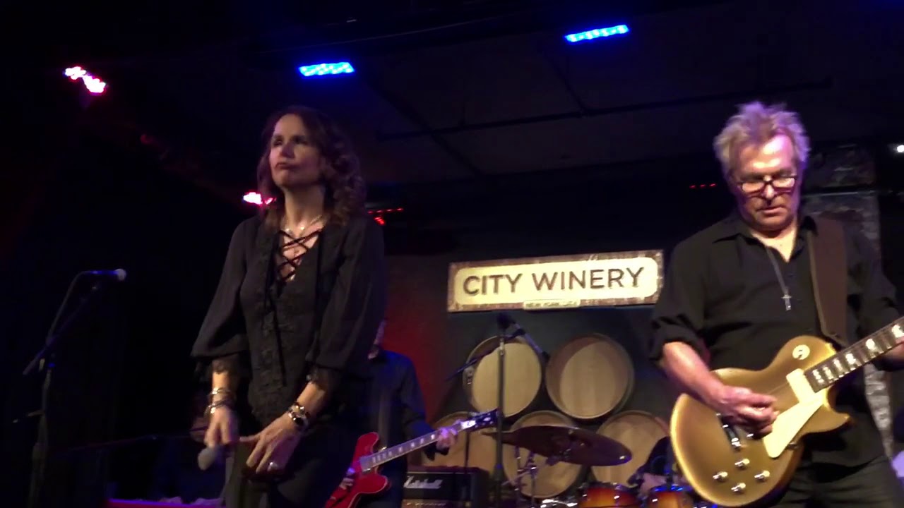 Patty Smyth - The Warrior (Live at City Winery, NYC 1/14/2018)