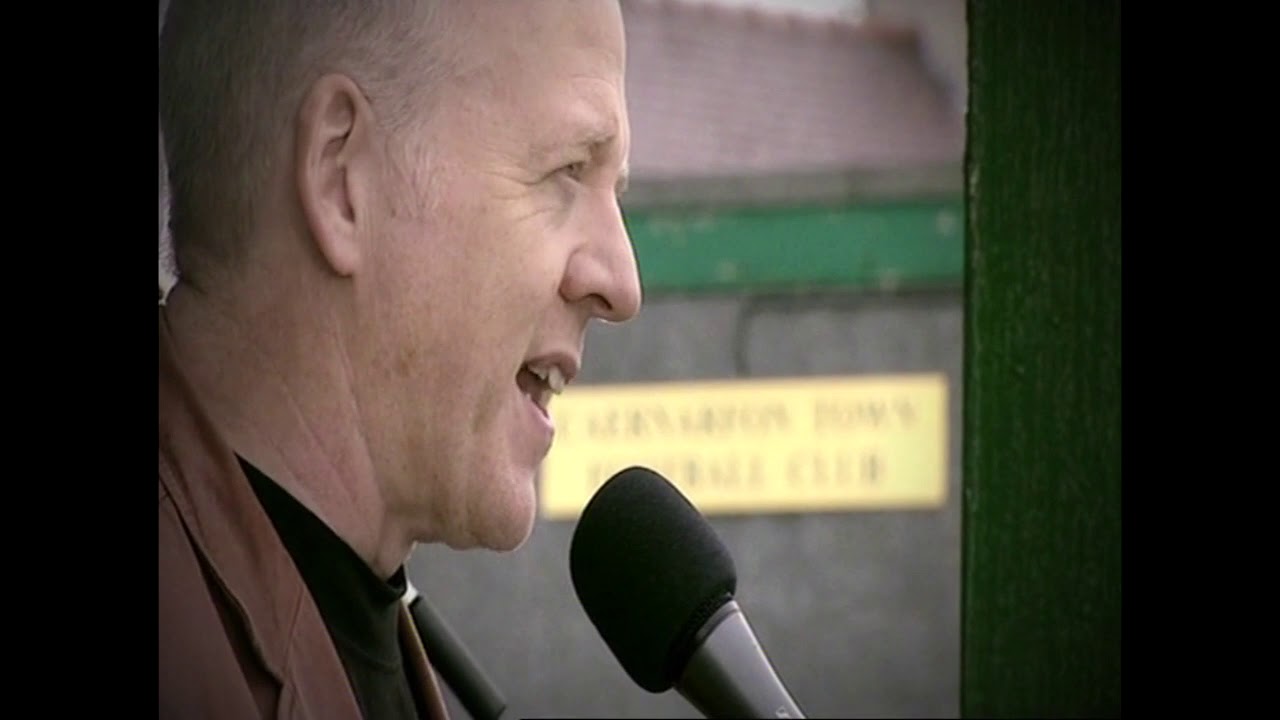 Geraint Lovgreen a'r Enw Da - Yma Wyf Inna i Fod