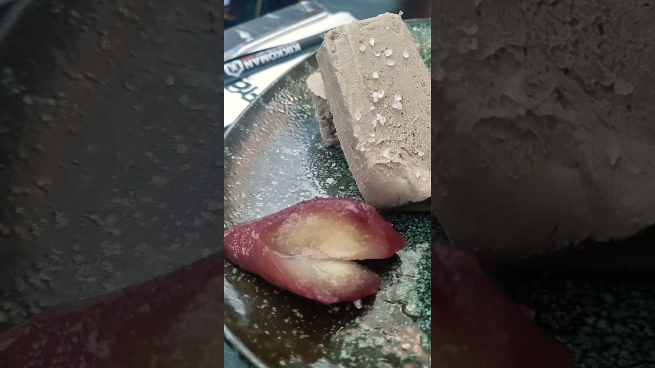 ארוחה עם קינוח במסעדה 