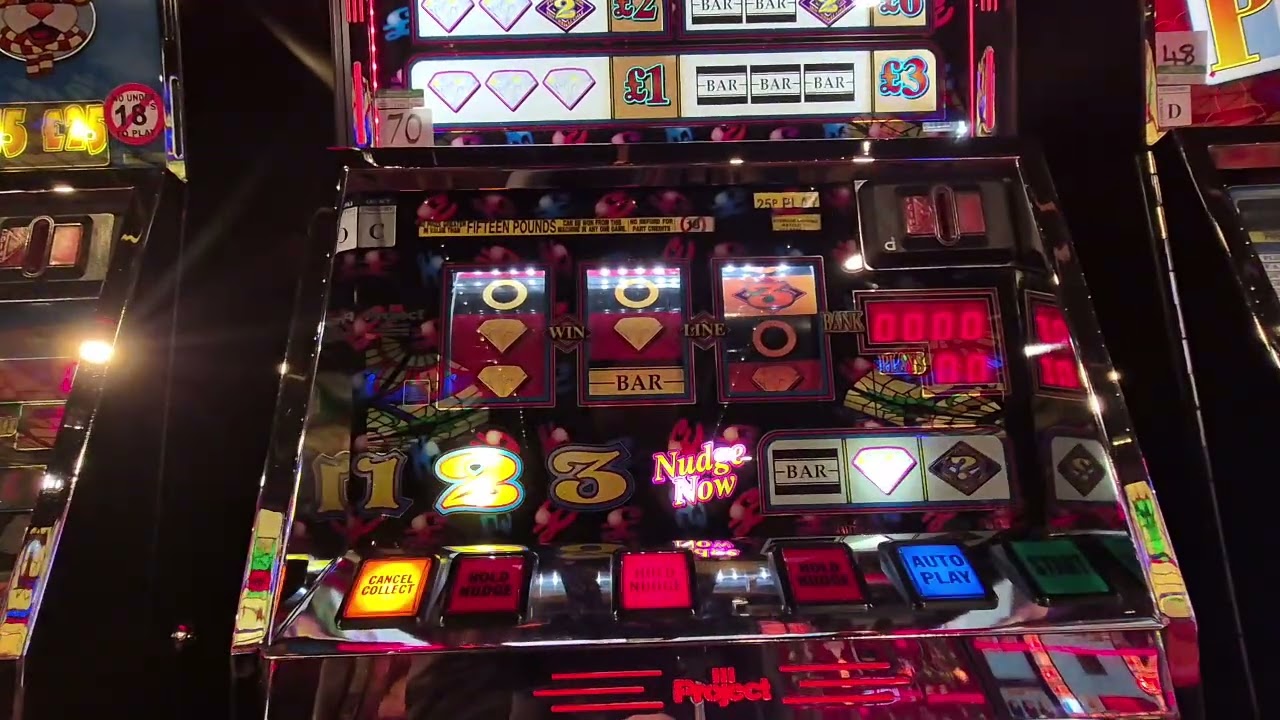 Снова за работу в казино Leisuretime Casino Cleveleys — специальные гости Крейг и Даррен.
