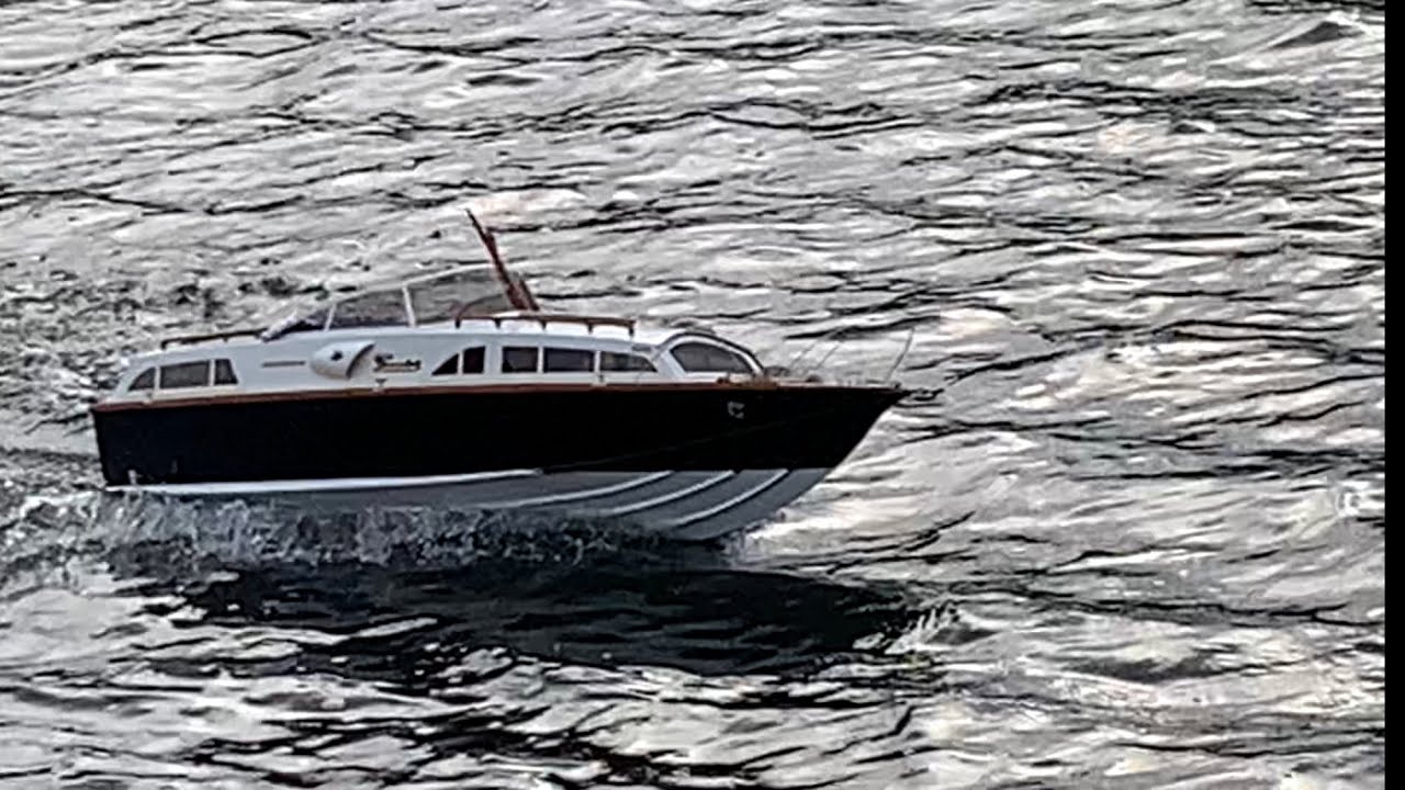 Rc Fairey Huntsman 6s OUTRUNNER motor. Best RC boat I own!