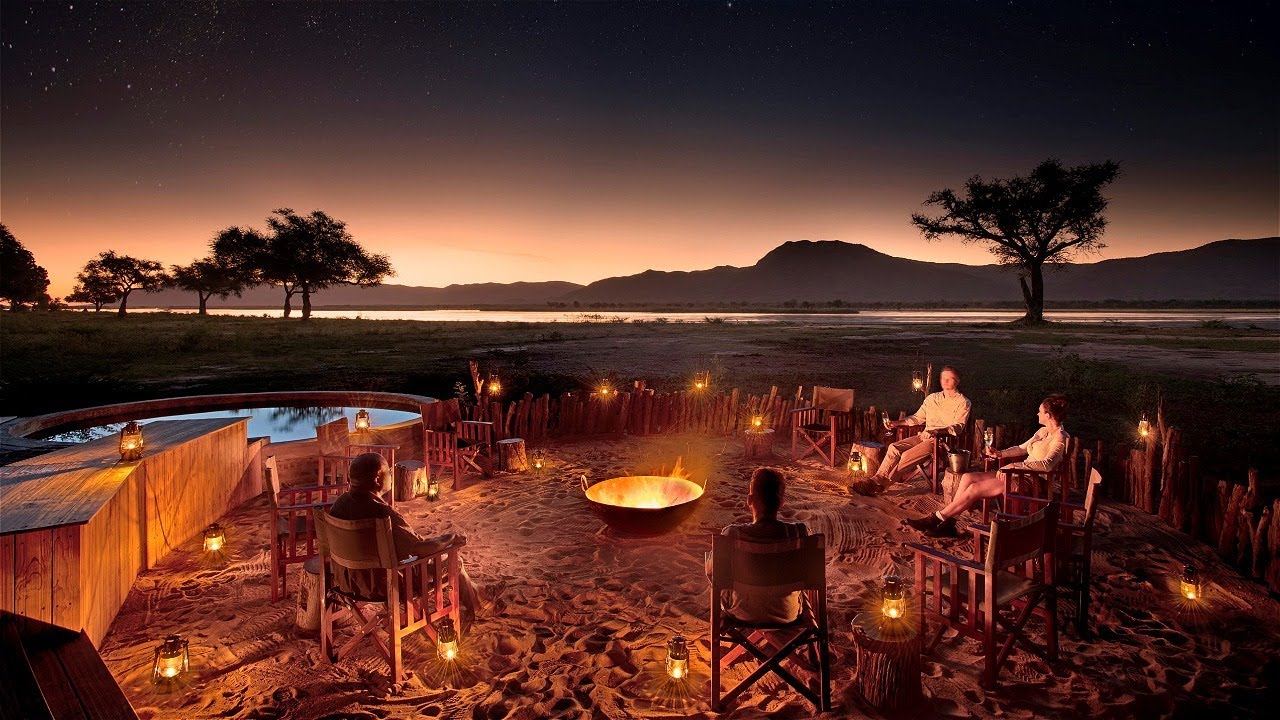 Luxury Safari in Mana Pools: African Bush Camps - Nyamatusi & Mahogany Camp, Zambezi River, Zimbabwe