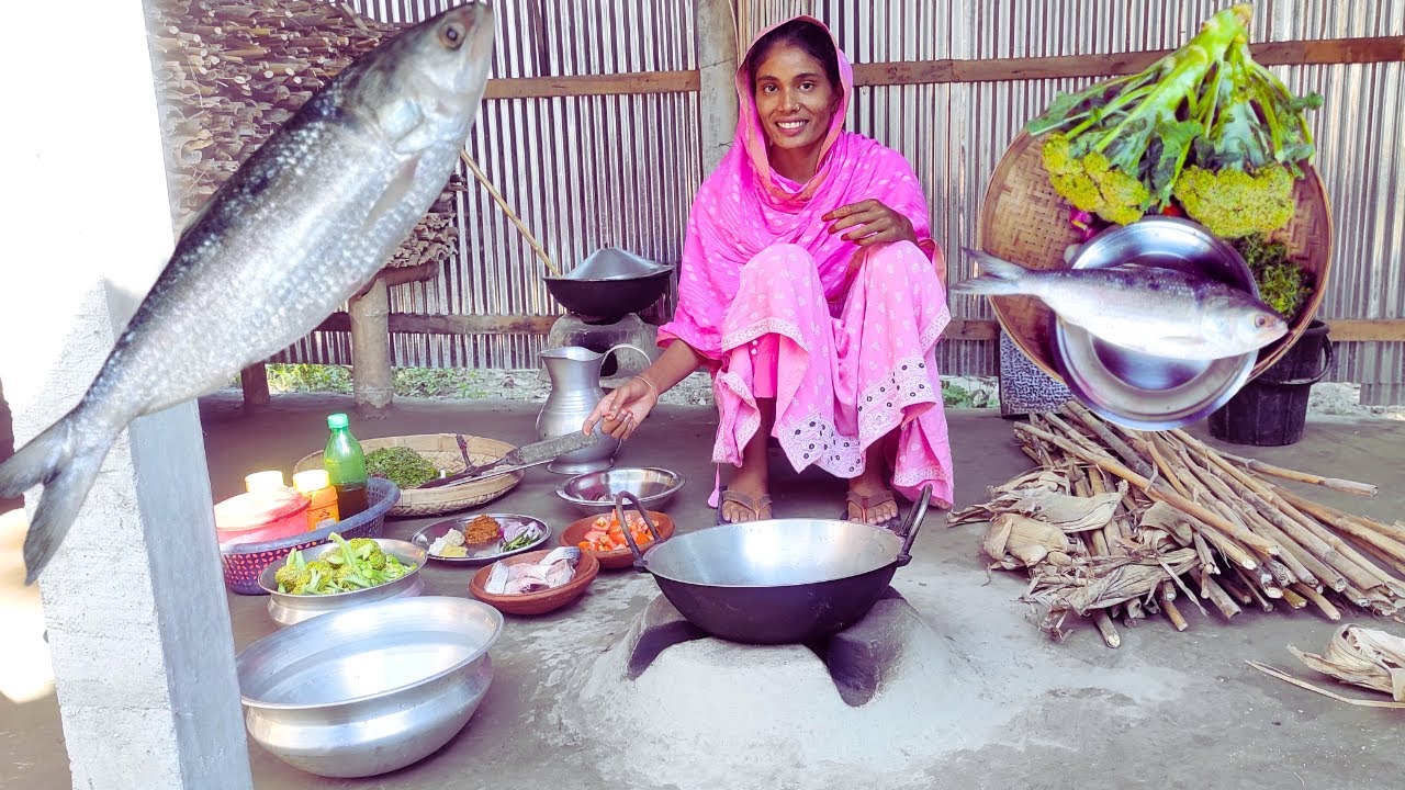 শীতের সকালে মাটির চুলায় চায়না কপি দিয়ে ইলিশ মাছ রান্না ও গ্রামের প্রকৃতির দৃশ্য অসাধারন পরিবেশ