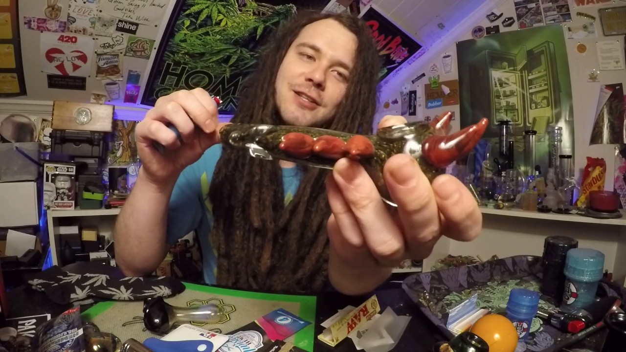 THE WEED BOX $19 PREMIUM BOX