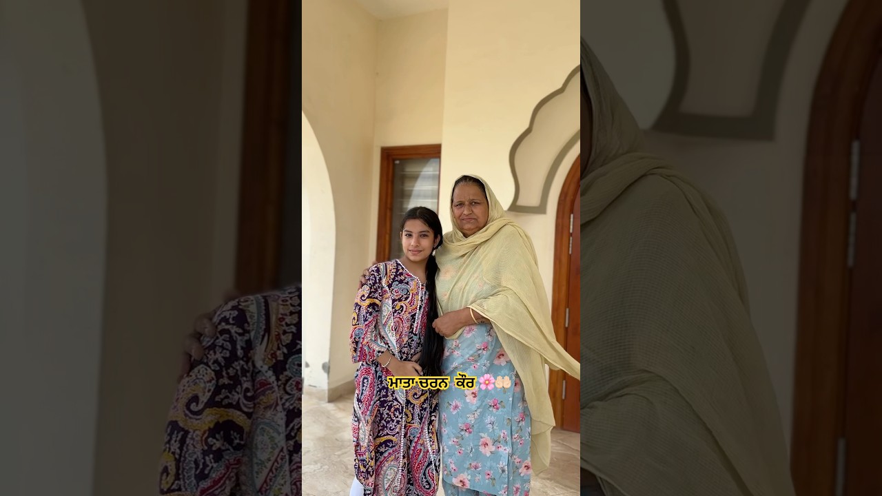 Me With Sidhu Moosewala Mom Charan Kaur Dear Mama #sidhumoosewala #sidhu