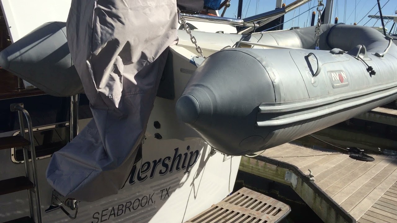 DINGHY DAVITS BY THE DINGHY BUTLER