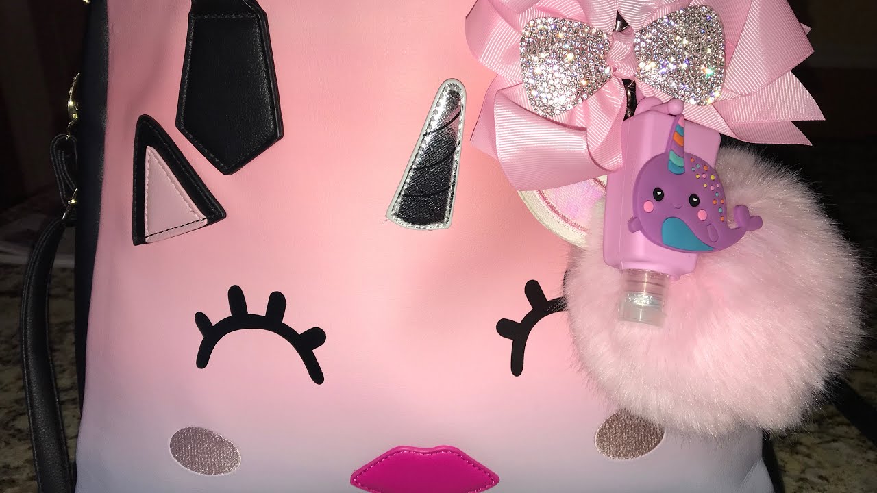 What’s in my Betsey Johnson Unicorn Purse 🦄👛💕