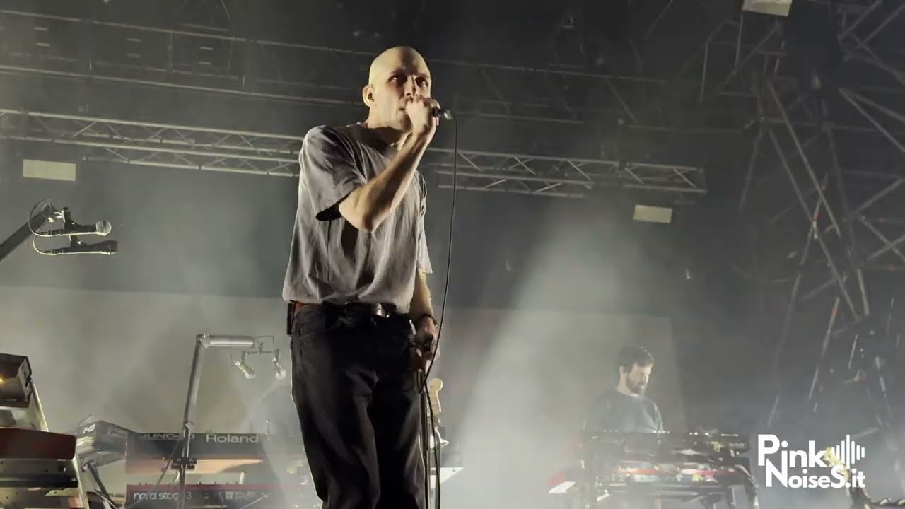 I Cani Buco Nero live Atlantico Roma