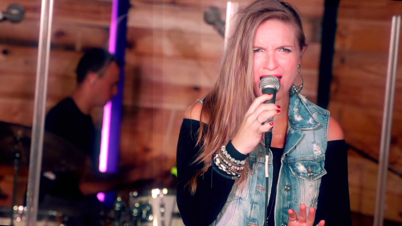 Paulina Gołębiowska -  Pomimo LIVE SESSION