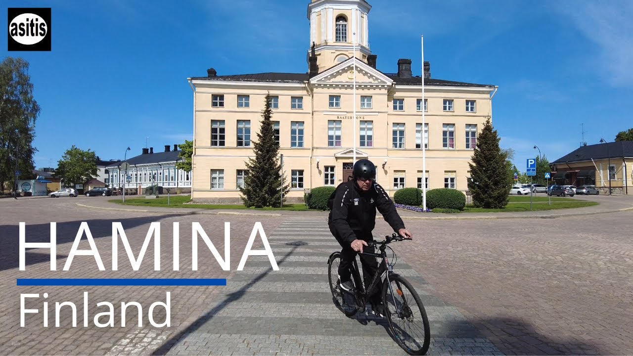 Finland Small City Walks: Sunny Day Walking Tour in Hamina