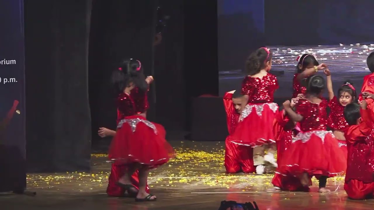 LKG &UKG DANCE PERFORMANCE