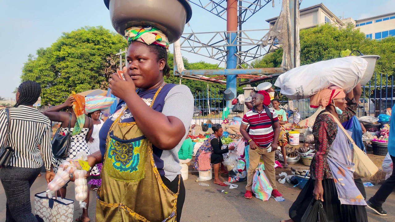 AFRICAN CITY STREETS & MARKET GHANA AGBOGBLOSHIE