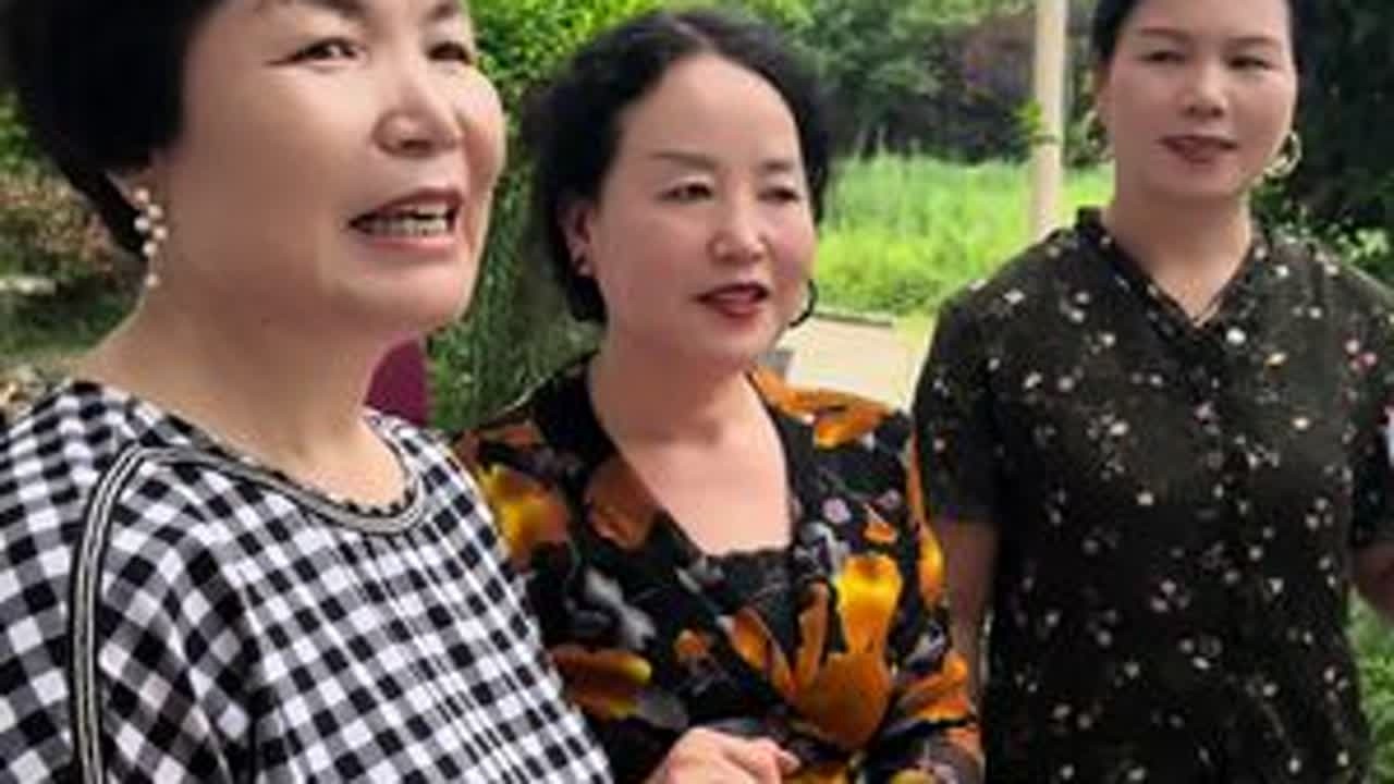 #村里那些事 #剧情 #陕西方言 行走江湖，怎么没有一点功夫傍身呢？#婆媳 #剧情演绎