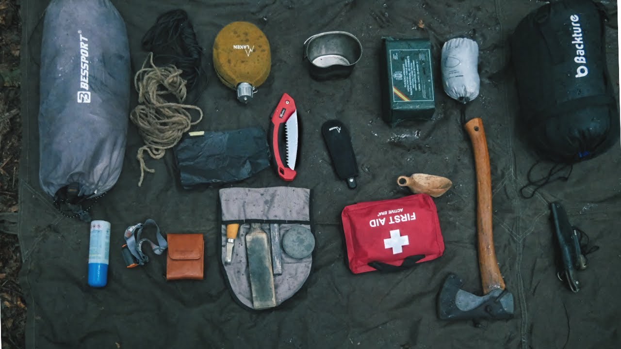 QUÉ LLEVAR EN LA MOCHILA PARA ACAMPAR Y DORMIR EN EL MONTE
