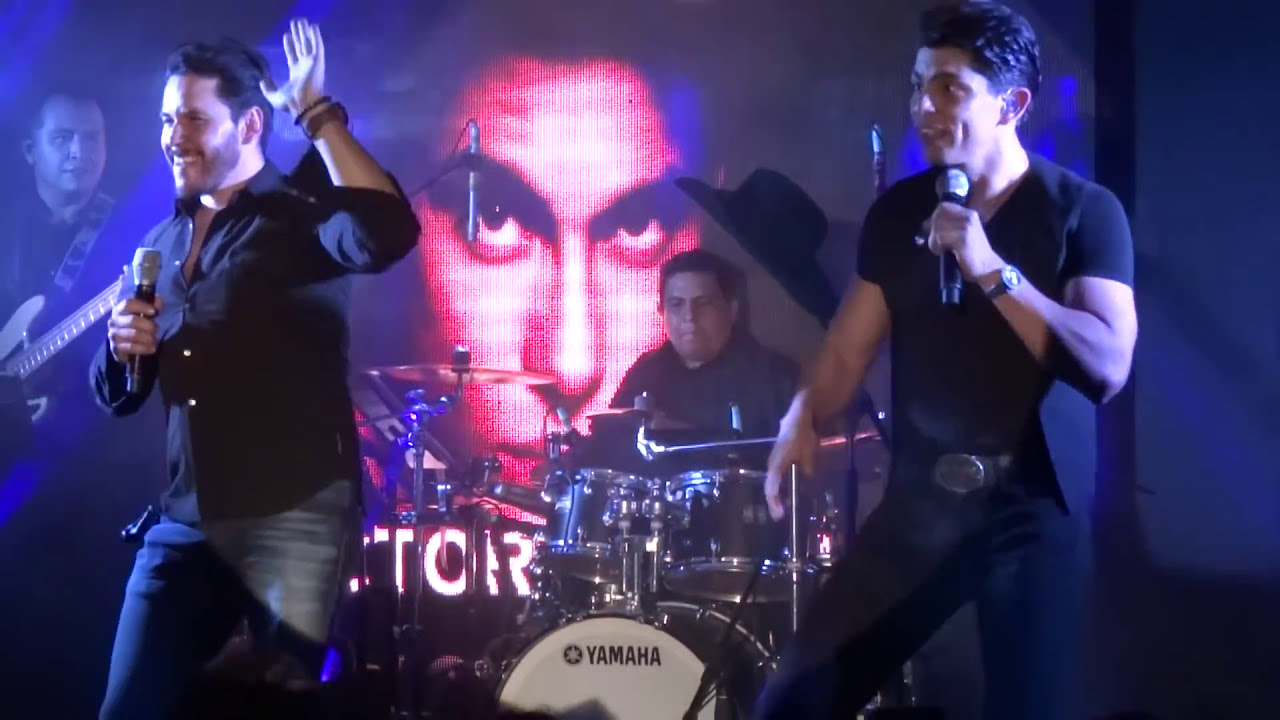 Víctor García ft. Raúl Sandoval - Medley - Casino Life (23-junio-2016)