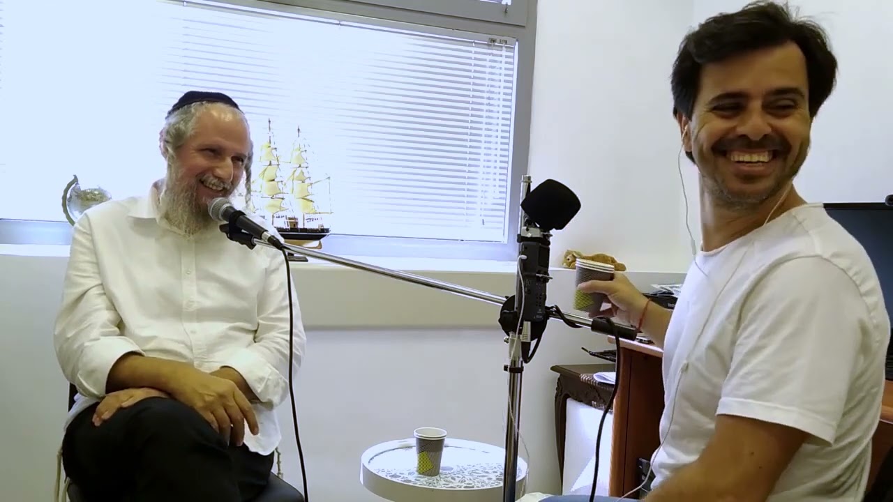 בקרוב תהיה שמח. פודקאסט של עמי אנידג'ר עם הרב ארז.