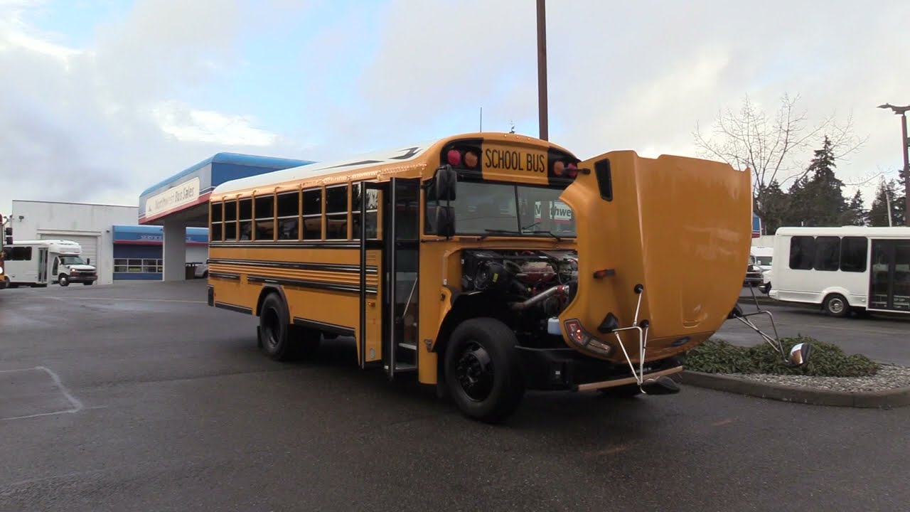 2015 Blue Bird Vision 42 Passenger Short School Bus - B05552