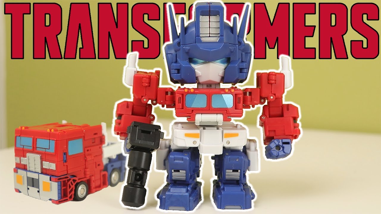 A Poseable Funko-Like Optimus Prime | 