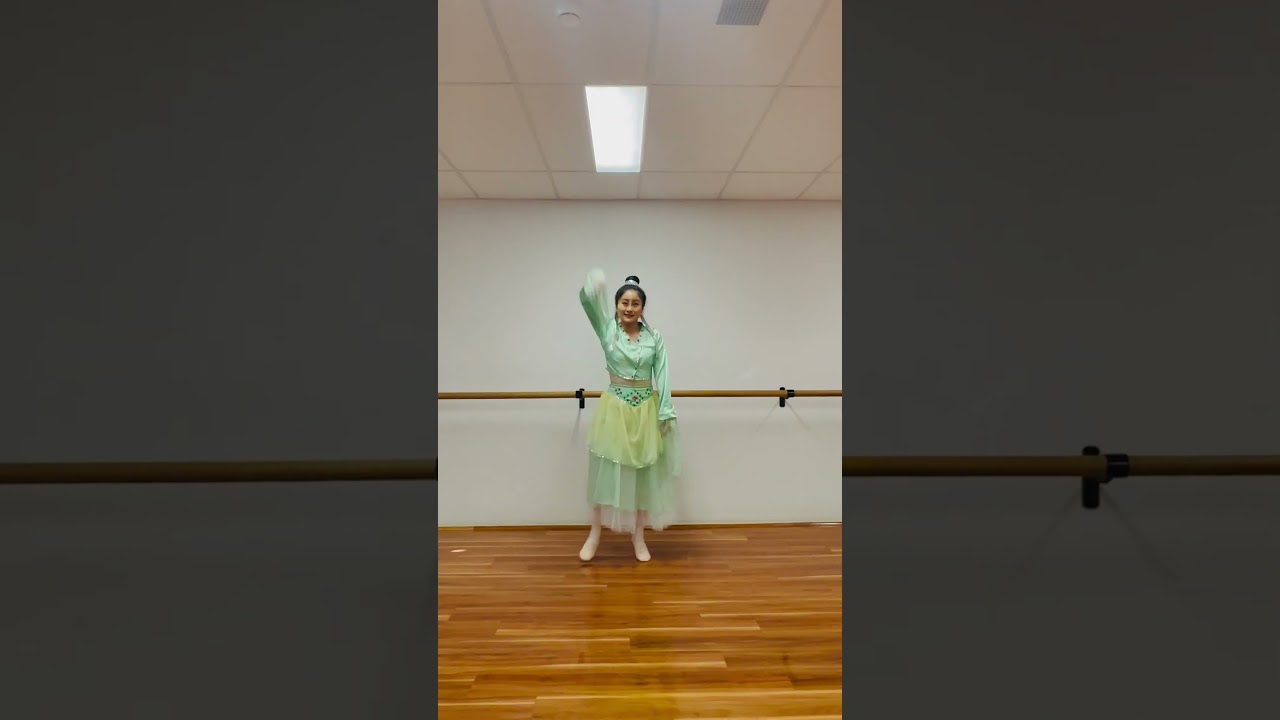 Chinese Classical Dance - A Beautiful Myth #dance #chineseclassicaldance