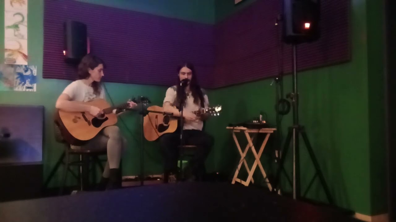 Maxs 1 7 25 dos guitars