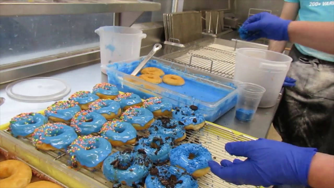 Behind the Scenes of Daylight Donuts in Springville, Utah