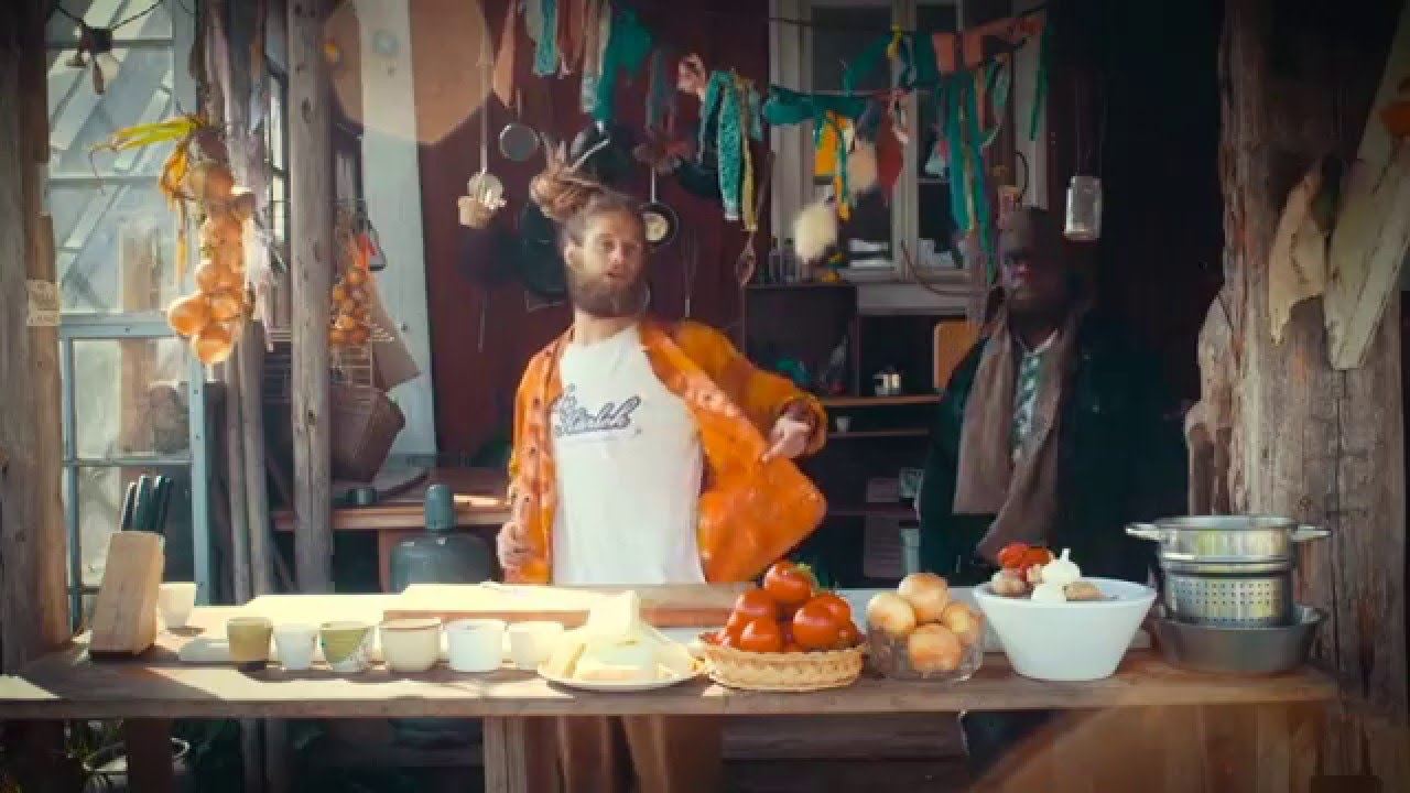 Hugo Den Fete & Milega Band Ft. Leafy - Palak Paneer & Saltfisk med Dumplings