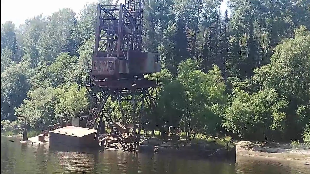 Кладбище кораблей в Пгт Мама