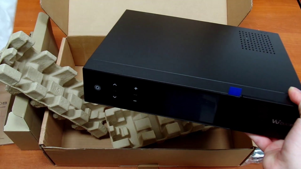 VU+ DUO 4K műholdvevő kicsomagol&aacute;sa (unboxing)