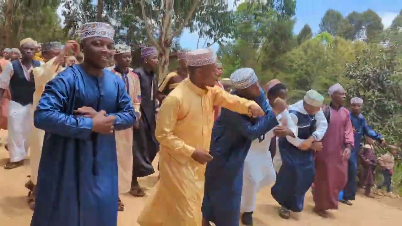 ZAFA YA MTUME MUHAMMAD.... WATU WAHAMASISHWA KUSWALI