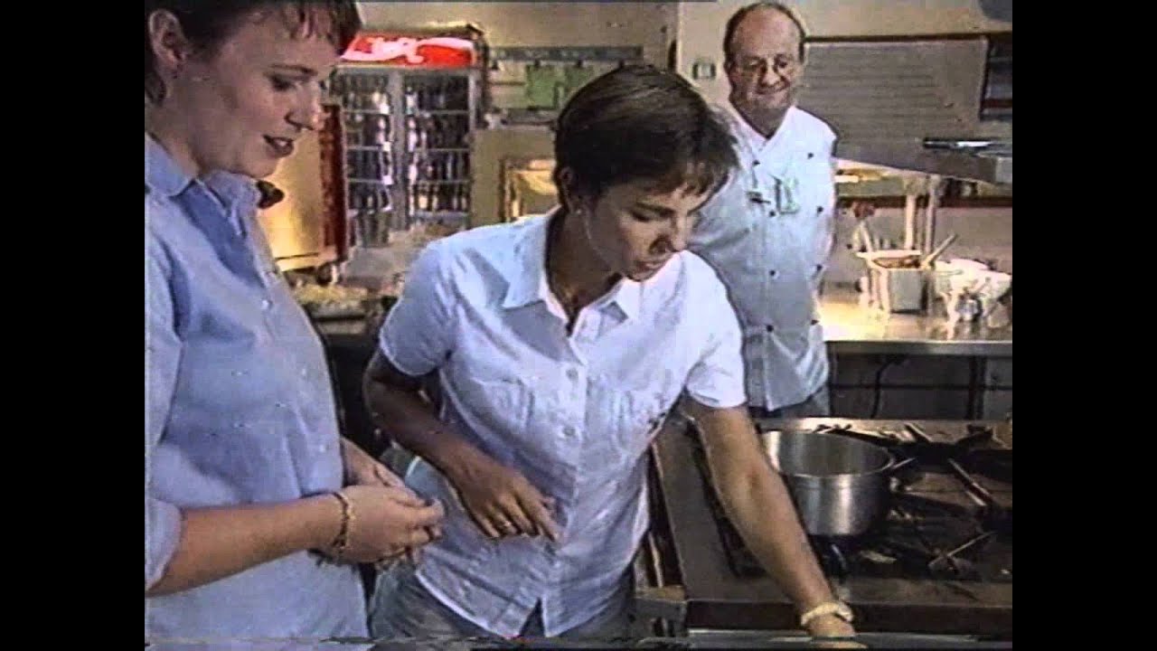 Dominique Van Roost knickers + cooking (wmv)
