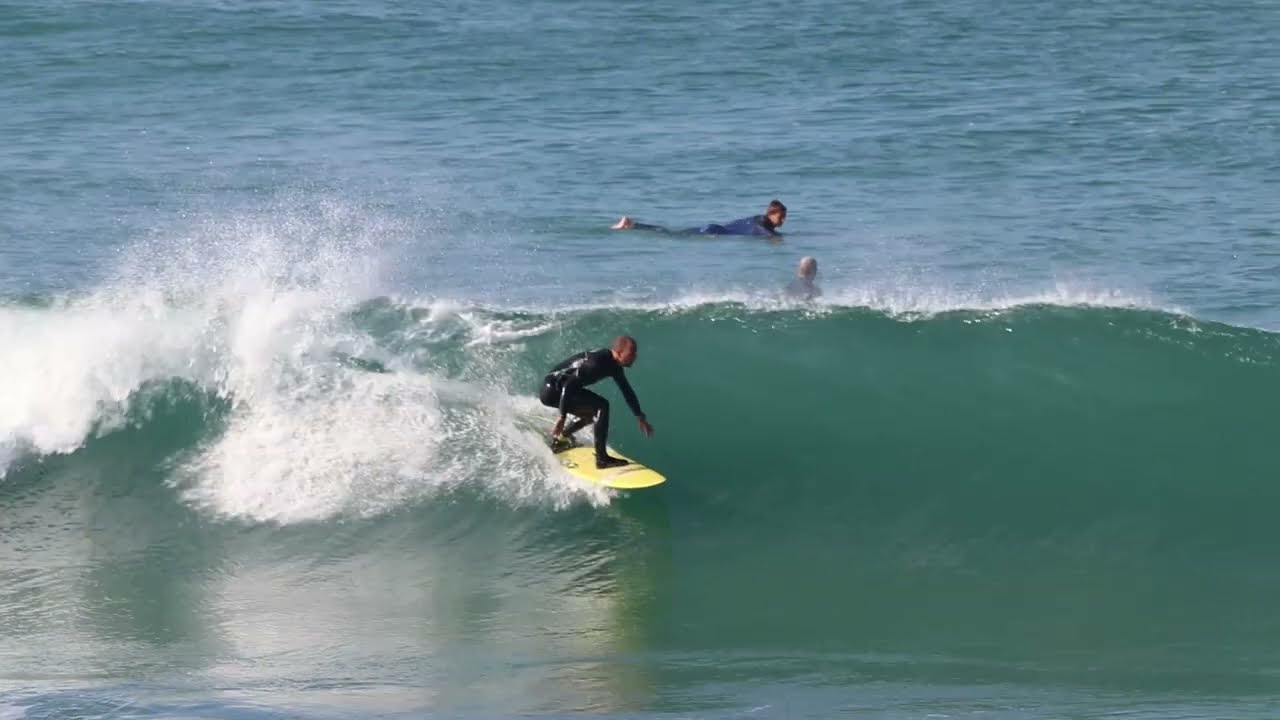 How to generate speed surfing? Learn how to up & down on a surfboard!