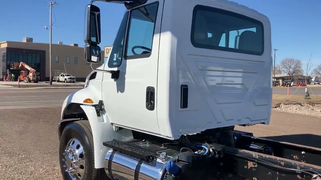 2018 INTERNATIONAL DURASTAR 4400 For Sale