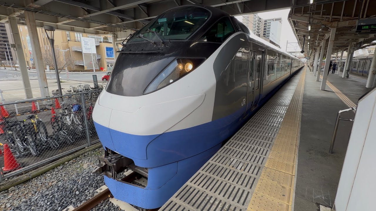【4K高画質】リバイバル塗装消滅第４弾…・MH有り！【E657系K1編成  KY入場回送（指定保全）】E657系ｶﾂK1編成（青色）が小山駅16番線を発車するシーン（回8125M）2026.2.26