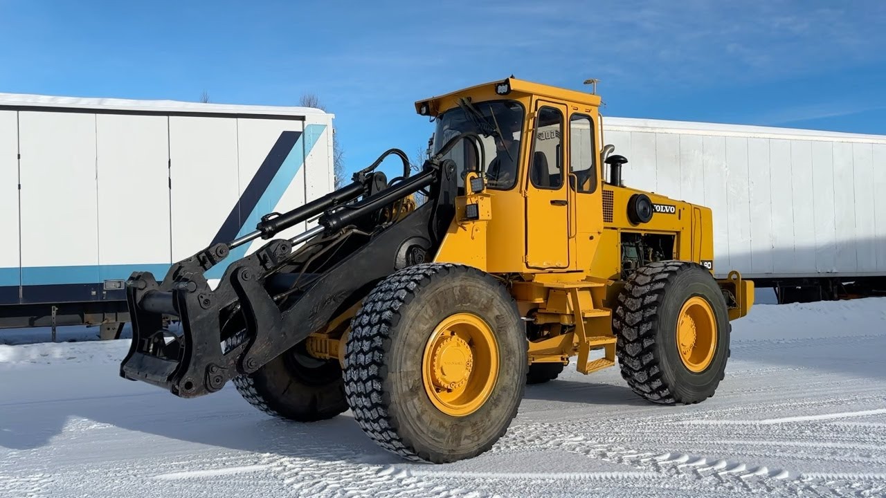 Köp Hjullastare Volvo BM L90 på Klaravik