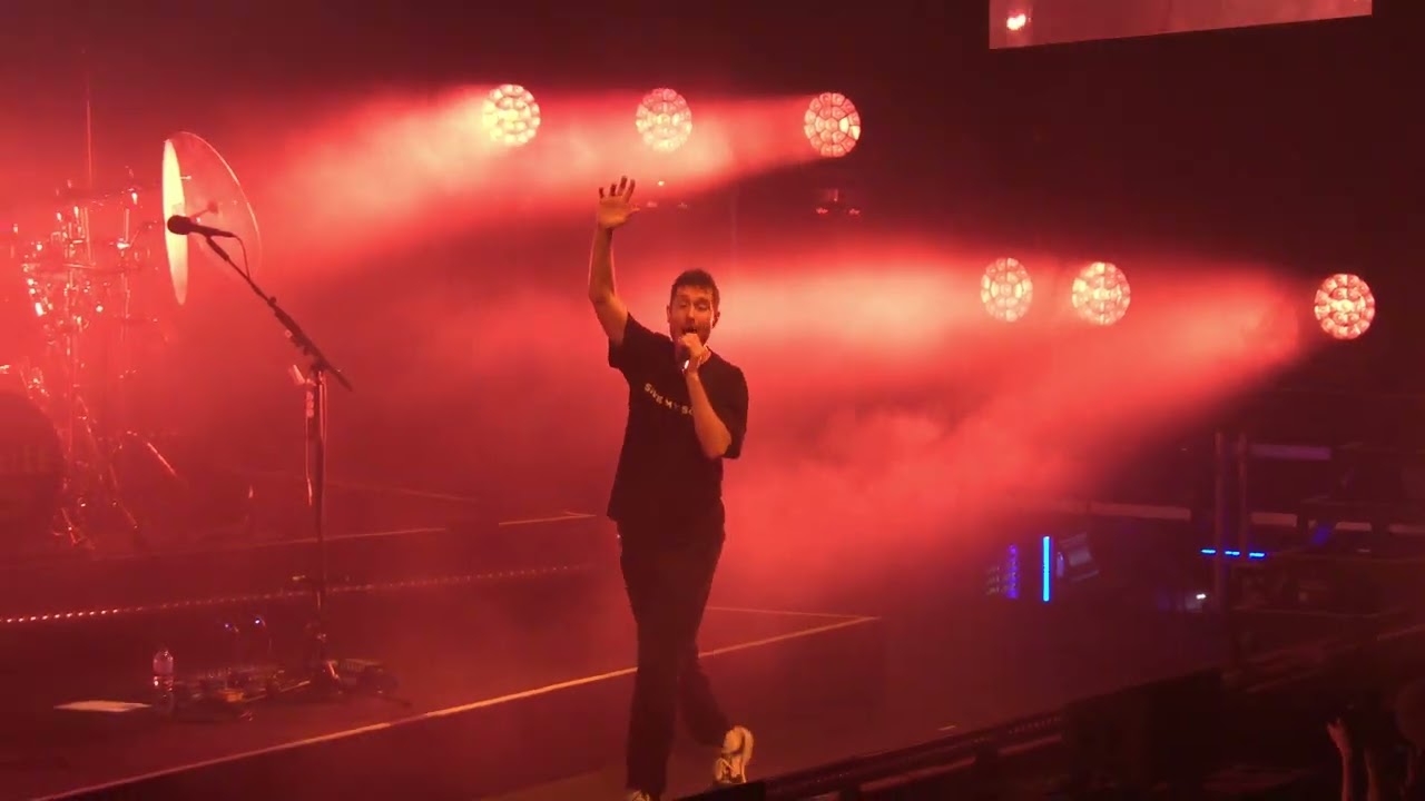 Icarus - Bastille @ Manchester AO Arena - LIVE - 14.11.25