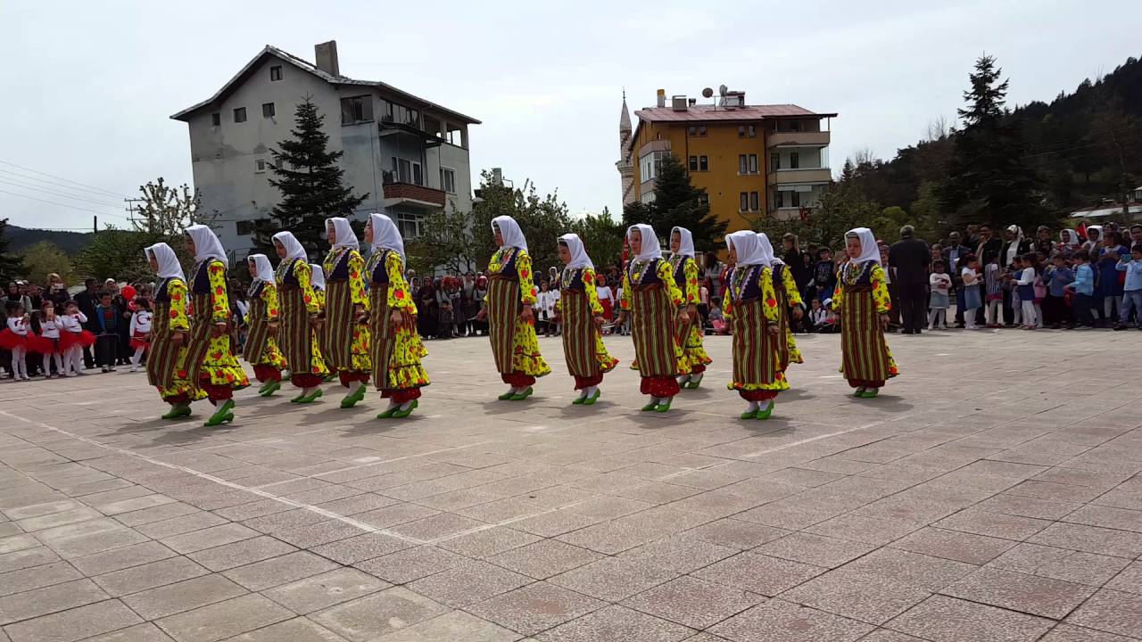Kastamonu Azdavay Folklör Ekibi (23 Nisan 2016)