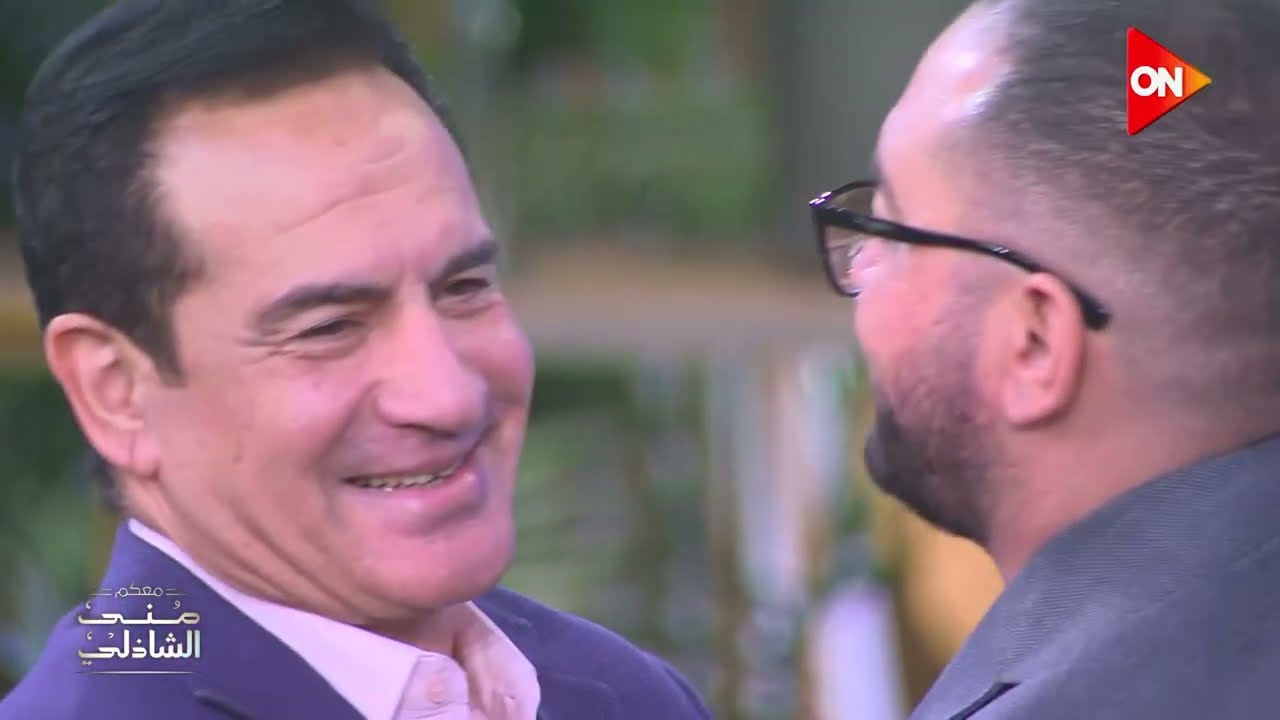 لحظة كلها حب ومشاعر جميلة لما دخل محمد ثروت الأستوديو في وجود ابنه أحمد