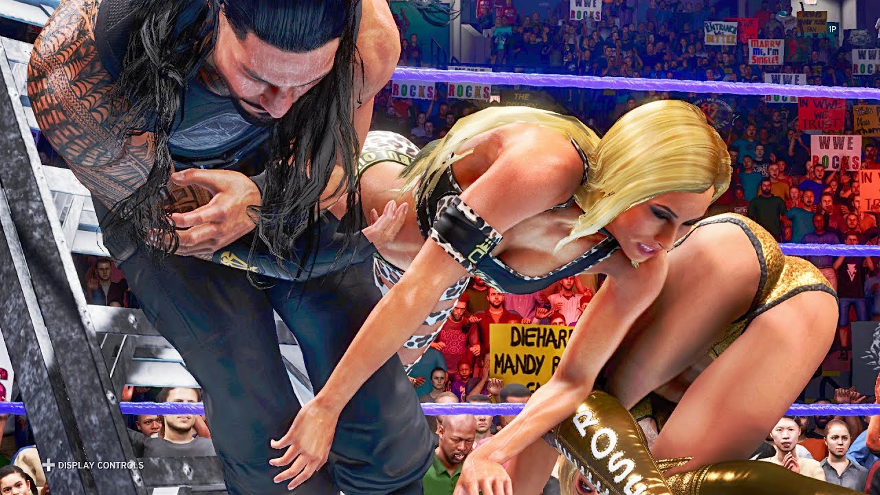 WWE 2k20: Carmella and Mandy Rose vs Roman Reigns 2, handicap intergender match