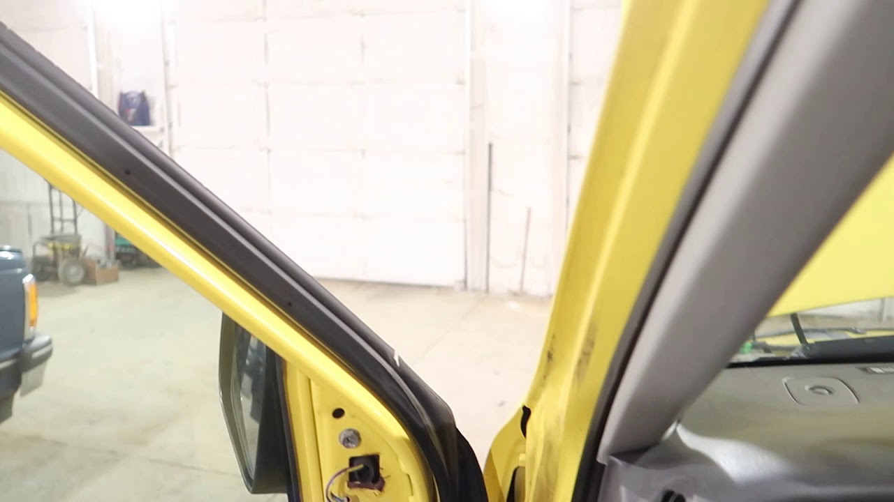 J3CE416 2003 Chevrolet Tracker ZR2 Test Video
