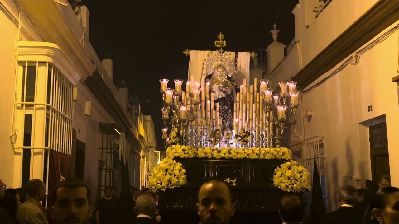 [4K] Virgen de la Soledad San Fernando 2025 - Calle San Servando