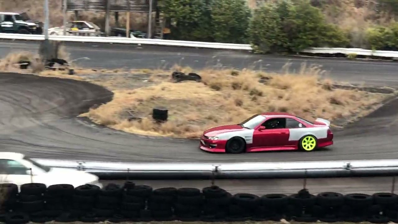 ドリフトに外車も参戦！？