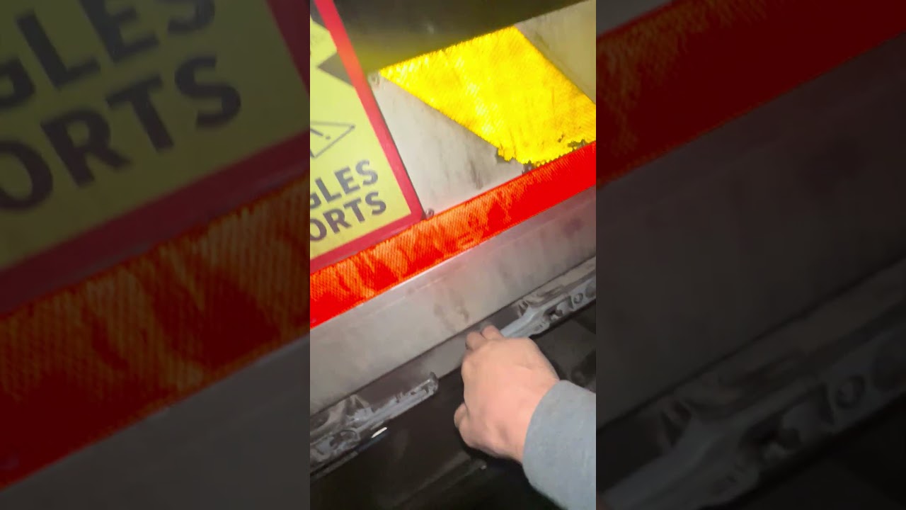 Stay Truck Security Inform in surrounding environment of dangerous times