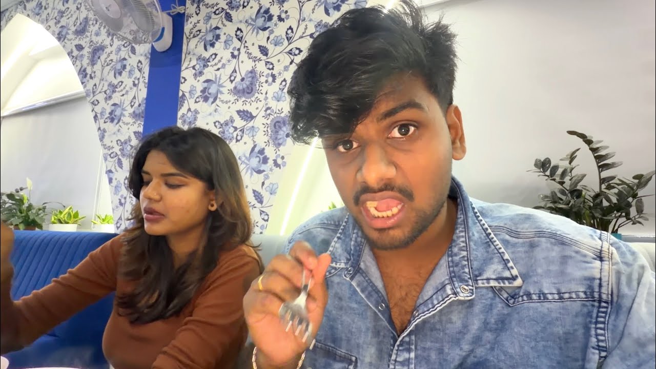 Sunday రోజు ఒక Veg Cafe కి వెళ్ళాం 🫢 Food ఎం Try చేసాం? 🤔 MouLiving Life ❤️